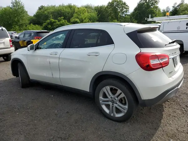 WDCTG4GB2JJ425135 2018 MERCEDES-BENZ GLA-KLASSE - Image 2