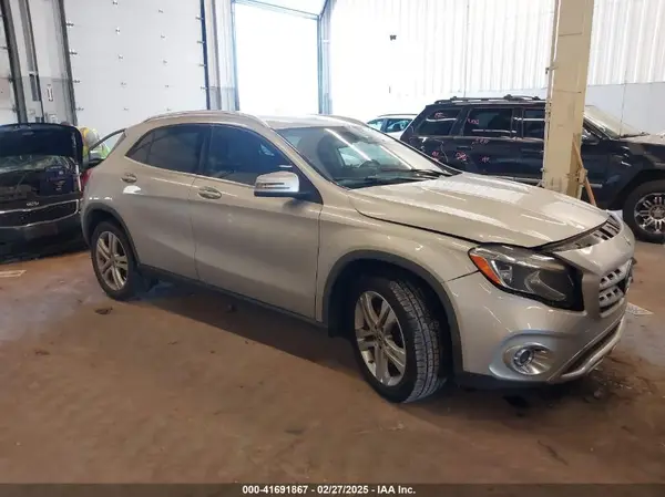 WDCTG4GB2JJ482113 2018 MERCEDES-BENZ GLA-KLASSE - Image 1
