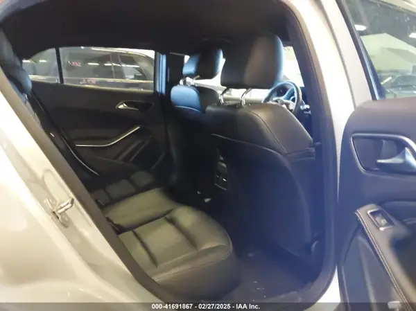 WDCTG4GB2JJ482113 2018 MERCEDES-BENZ GLA-KLASSE - Image 8