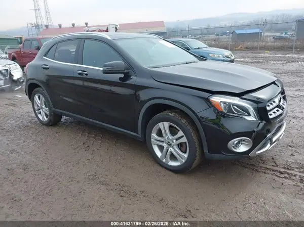 WDCTG4GB2JJ514882 2018 MERCEDES-BENZ GLA-KLASSE - Image 1