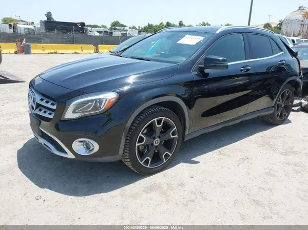 WDCTG4GB2KJ579667 2019 MERCEDES-BENZ GLA-KLASSE - Image 2