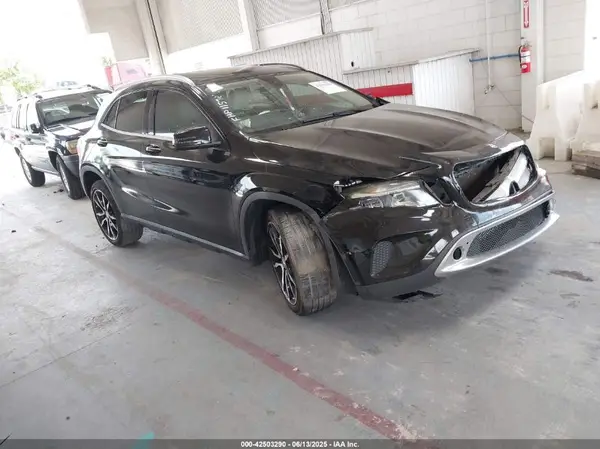 WDCTG4GB3GJ238611 2016 MERCEDES-BENZ GLA-KLASSE - Image 1
