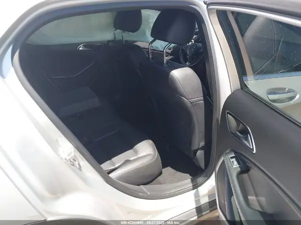 WDCTG4GB3JJ408554 2018 MERCEDES-BENZ GLA-KLASSE - Image 8