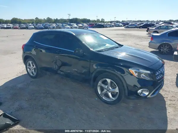 WDCTG4GB3JJ458743 2018 MERCEDES-BENZ GLA-KLASSE - Image 1