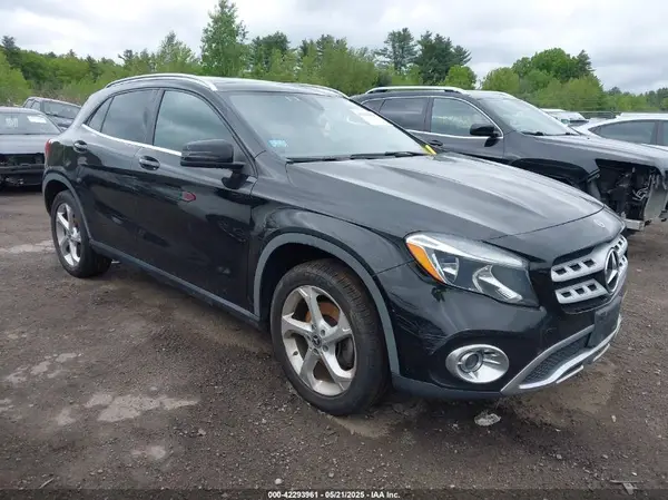 WDCTG4GB3JJ467524 2018 MERCEDES-BENZ GLA-KLASSE - Image 1