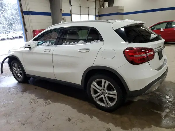 WDCTG4GB3JJ478975 2018 MERCEDES-BENZ GLA-KLASSE - Image 2