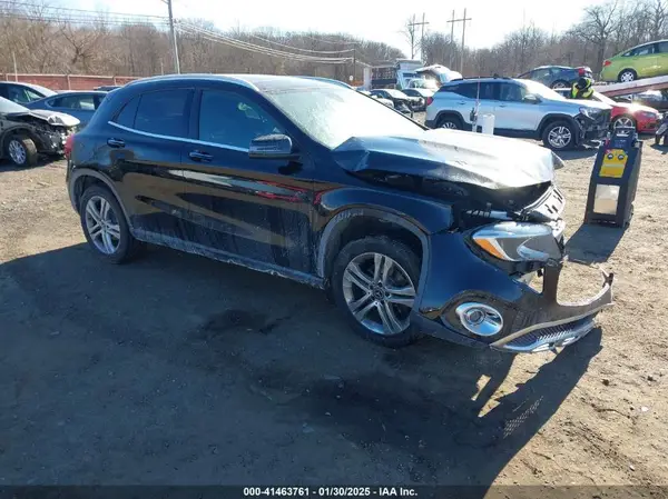 WDCTG4GB3JJ492889 2018 MERCEDES-BENZ GLA-KLASSE - Image 1