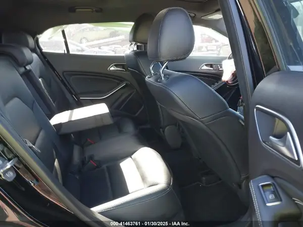 WDCTG4GB3JJ492889 2018 MERCEDES-BENZ GLA-KLASSE - Image 8