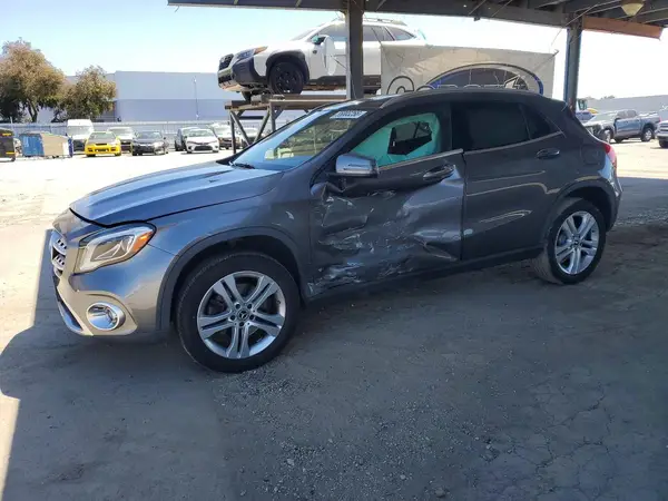 WDCTG4GB3JJ520996 2018 MERCEDES-BENZ GLA-KLASSE - Image 1