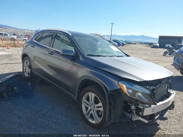 WDCTG4GB4GJ219713 2016 MERCEDES-BENZ GLA-KLASSE - Image 1