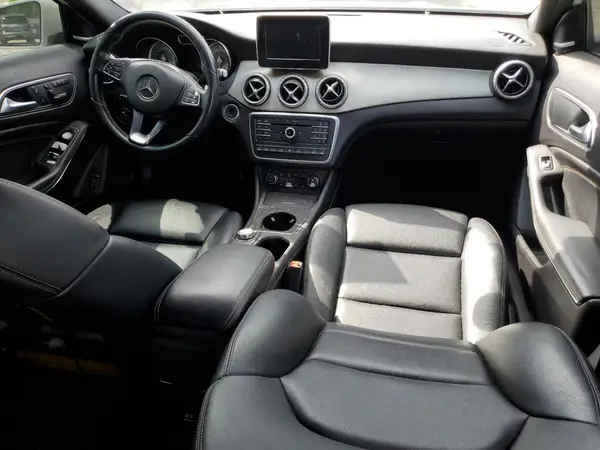 WDCTG4GB4GJ219856 2016 MERCEDES-BENZ GLA-KLASSE - Image 8