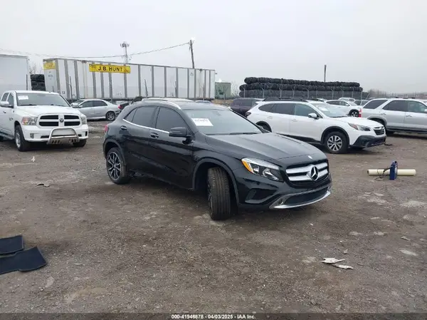 WDCTG4GB4HJ334961 2017 MERCEDES-BENZ GLA-KLASSE - Image 1