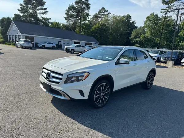 WDCTG4GB4HJ354272 2017 MERCEDES-BENZ GLA-KLASSE - Image 1
