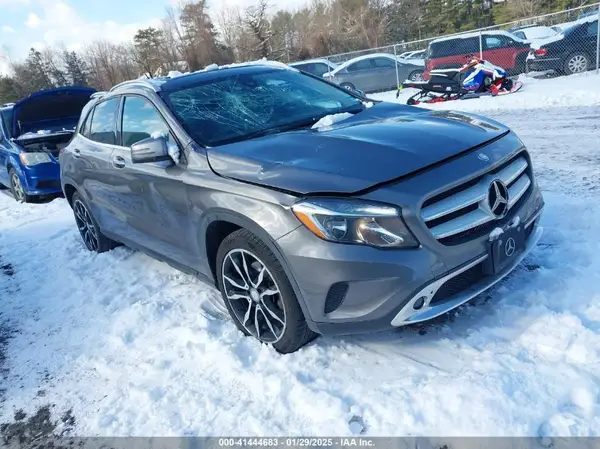 WDCTG4GB4HJ358628 2017 MERCEDES-BENZ GLA-KLASSE - Image 1