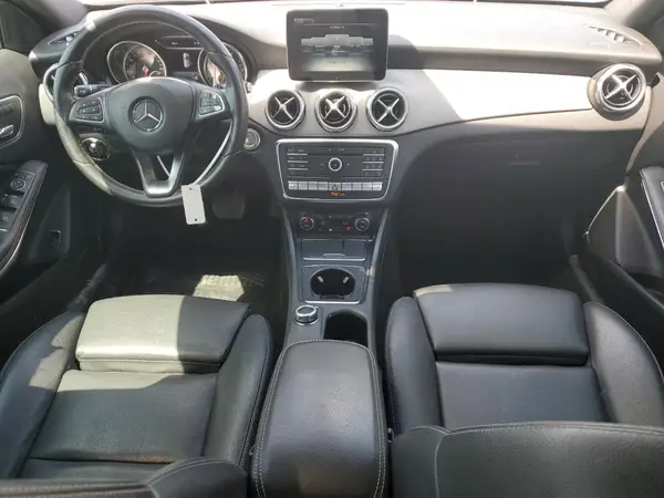 WDCTG4GB4JJ388878 2018 MERCEDES-BENZ GLA-KLASSE - Image 8
