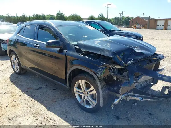 WDCTG4GB4JJ407395 2018 MERCEDES-BENZ GLA-KLASSE - Image 1