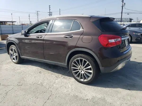 WDCTG4GB4JJ470013 2018 MERCEDES-BENZ GLA-KLASSE - Image 2