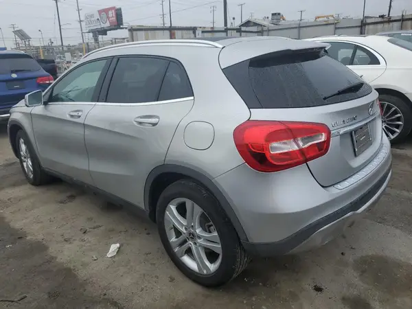 WDCTG4GB4JJ528895 2018 MERCEDES-BENZ GLA-KLASSE - Image 2