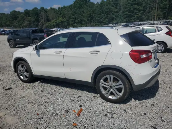 WDCTG4GB4KU002489 2019 MERCEDES-BENZ GLA-KLASSE - Image 2