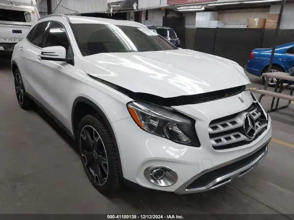 WDCTG4GB4KU014075 2019 MERCEDES-BENZ GLA-KLASSE - Image 1