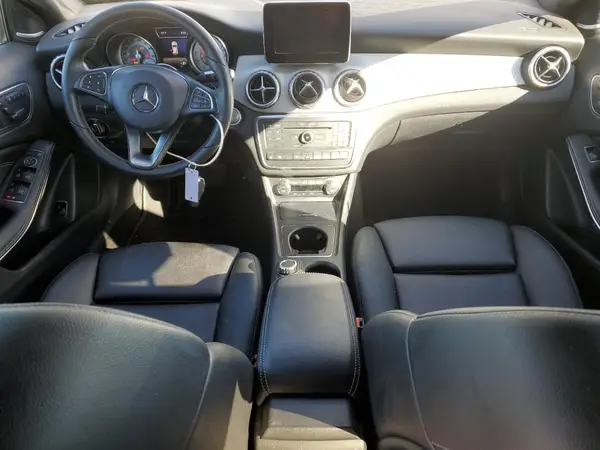 WDCTG4GB5HJ354796 2017 MERCEDES-BENZ GLA-KLASSE - Image 8