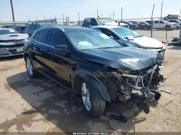 WDCTG4GB5JJ454015 2018 MERCEDES-BENZ GLA-KLASSE