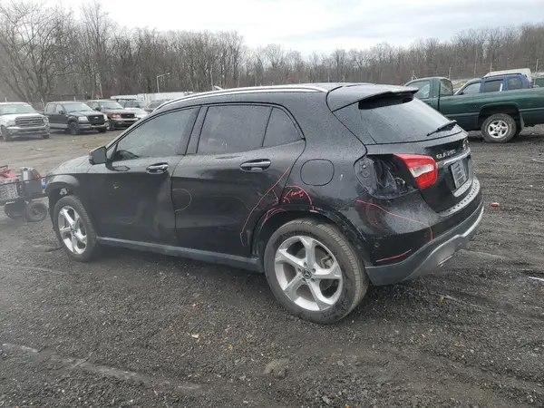 WDCTG4GB5JJ492263 2018 MERCEDES-BENZ GLA-KLASSE - Image 2