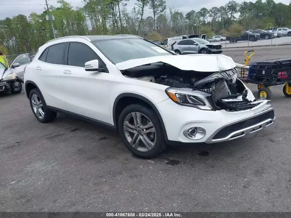 WDCTG4GB6KJ547448 2019 MERCEDES-BENZ GLA-KLASSE - Image 1