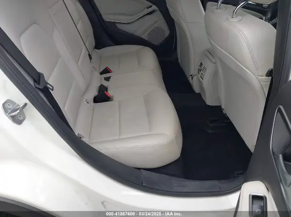WDCTG4GB6KJ547448 2019 MERCEDES-BENZ GLA-KLASSE - Image 8