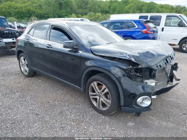 WDCTG4GB6KU016006 2019 MERCEDES-BENZ GLA-KLASSE - Image 1