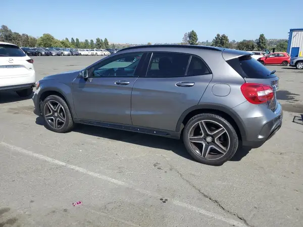 WDCTG4GB7HJ307818 2017 MERCEDES-BENZ GLA-KLASSE - Image 2