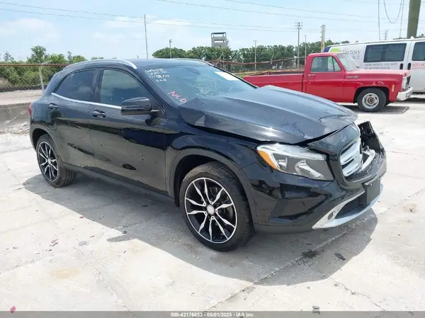 WDCTG4GB7HJ329804 2017 MERCEDES-BENZ GLA-KLASSE - Image 1