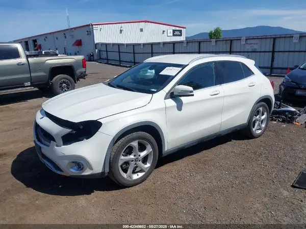 WDCTG4GB7JJ417354 2018 MERCEDES-BENZ GLA-KLASSE - Image 2