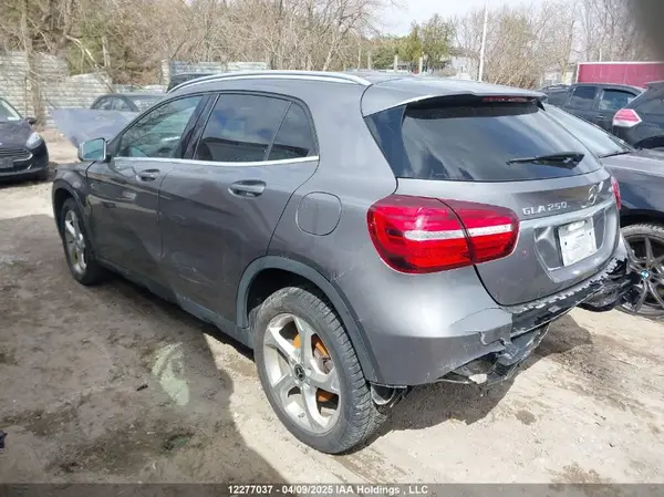 WDCTG4GB7JJ444876 2018 MERCEDES-BENZ GLA-KLASSE - Image 2