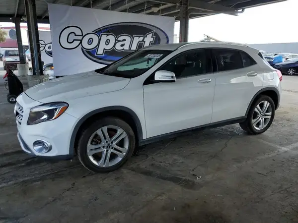 WDCTG4GB7KU002969 2019 MERCEDES-BENZ GLA-KLASSE - Image 1