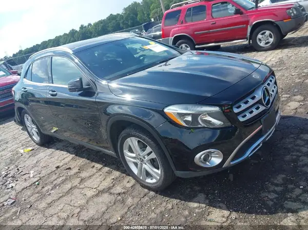 WDCTG4GB7KU003670 2019 MERCEDES-BENZ GLA-KLASSE - Image 1
