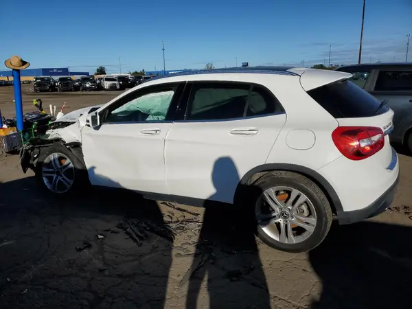 WDCTG4GB7KU012532 2019 MERCEDES-BENZ GLA-KLASSE - Image 2