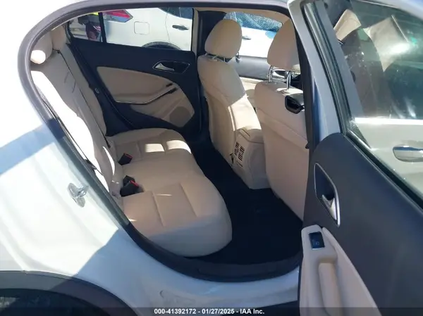 WDCTG4GB8GJ217818 2016 MERCEDES-BENZ GLA-KLASSE - Image 8