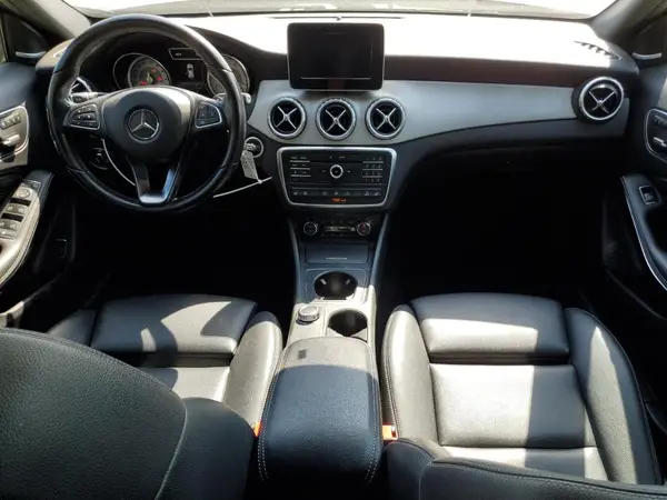 WDCTG4GB8HJ301350 2017 MERCEDES-BENZ GLA-KLASSE - Image 8