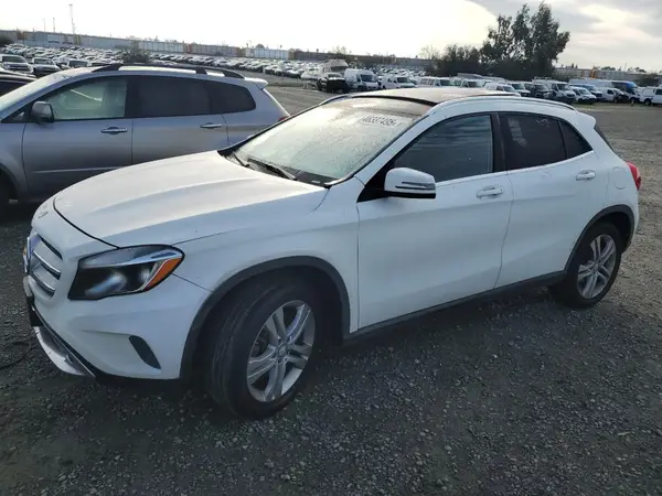 WDCTG4GB8HJ338415 2017 MERCEDES-BENZ GLA-KLASSE - Image 1