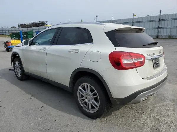WDCTG4GB8HJ349009 2017 MERCEDES-BENZ GLA-KLASSE - Image 2