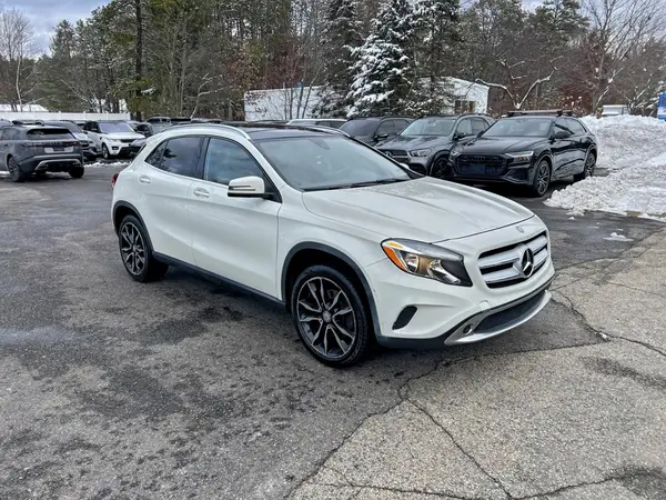 WDCTG4GB8HJ354453 2017 MERCEDES-BENZ GLA-KLASSE - Image 1