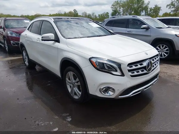 WDCTG4GB8JJ435930 2018 MERCEDES-BENZ GLA-KLASSE - Image 1