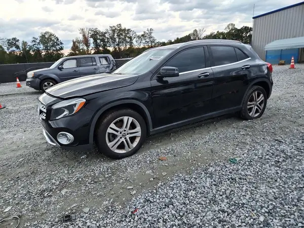 WDCTG4GB8JJ502865 2018 MERCEDES-BENZ GLA-KLASSE - Image 1