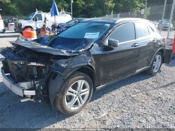 WDCTG4GB8KJ549024 2019 MERCEDES-BENZ GLA-KLASSE - Image 2