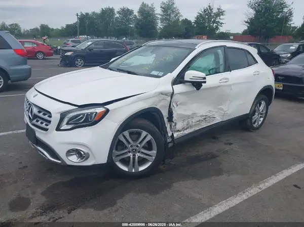 WDCTG4GB8LU028840 2020 MERCEDES-BENZ GLA-KLASSE - Image 2