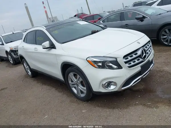 WDCTG4GB9JJ423169 2018 MERCEDES-BENZ GLA-KLASSE - Image 1
