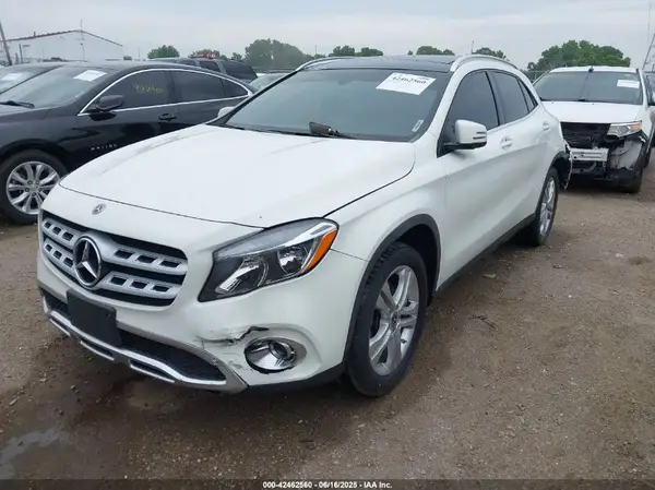 WDCTG4GB9JJ423169 2018 MERCEDES-BENZ GLA-KLASSE - Image 2
