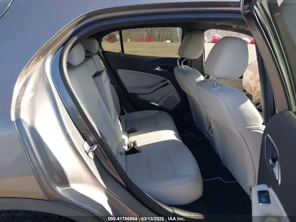 WDCTG4GB9JJ492413 2018 MERCEDES-BENZ GLA-KLASSE - Image 8
