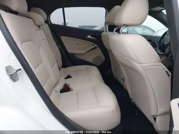 WDCTG4GB9JJ497675 2018 MERCEDES-BENZ GLA-KLASSE - Image 8